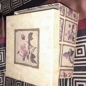 Square floral decor box